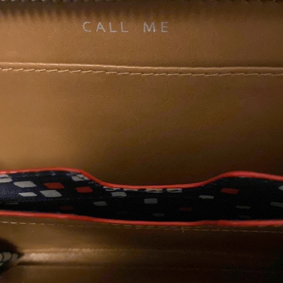 STELLA & DOT Chelsea Blue & White Nautical Stripe Vegan Leather Zip Tech Wallet - Picture 7 of 8